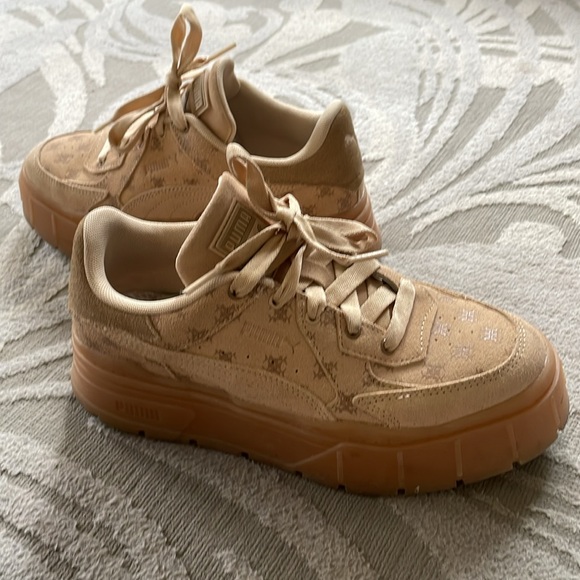 Puma Women's Tan Sneakers - Picture 2 of 3